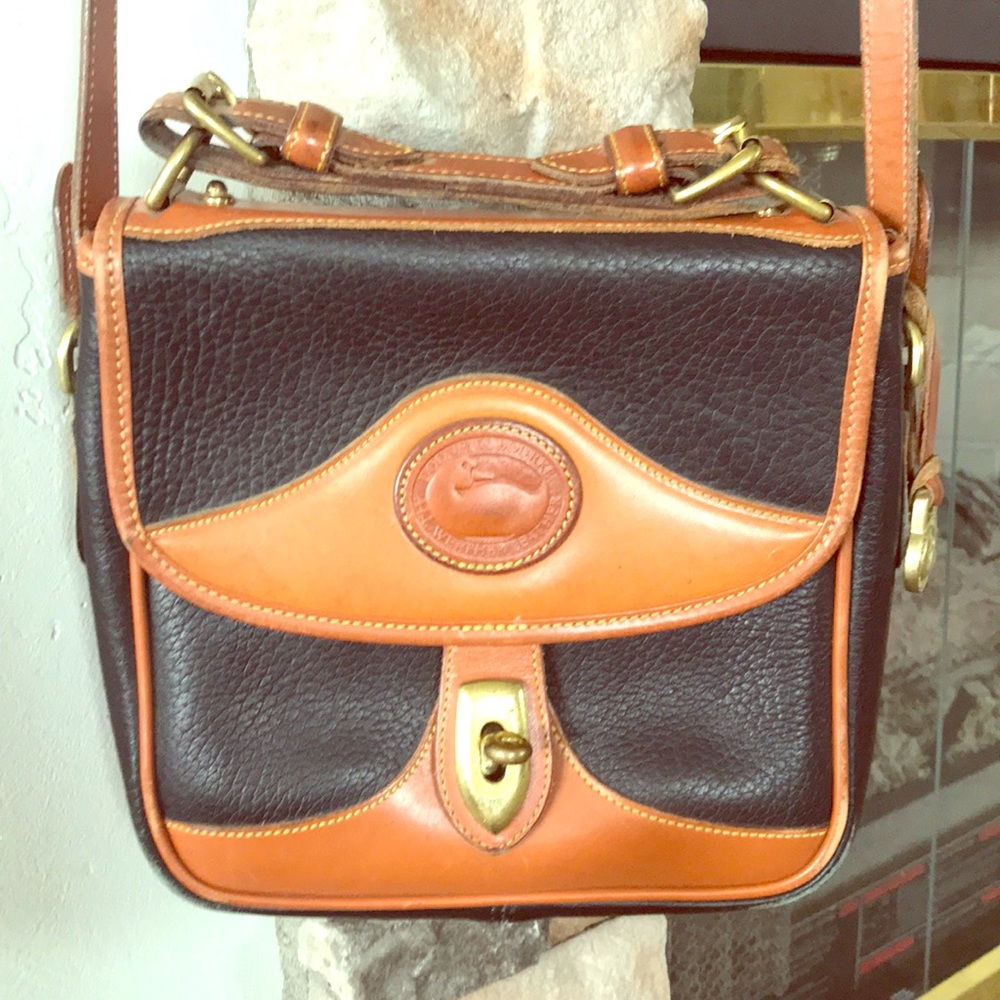 Authentic Vintage Dooney & Bourke Crossbody Bag
